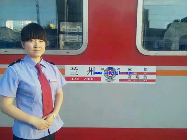 蘭州客運段就業(yè)學(xué)生.jpg